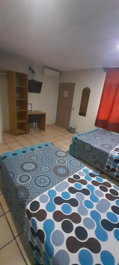 Hotel Happy House San Salvador Eksteriør bilde